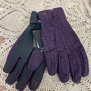 lululemon athletica gloves